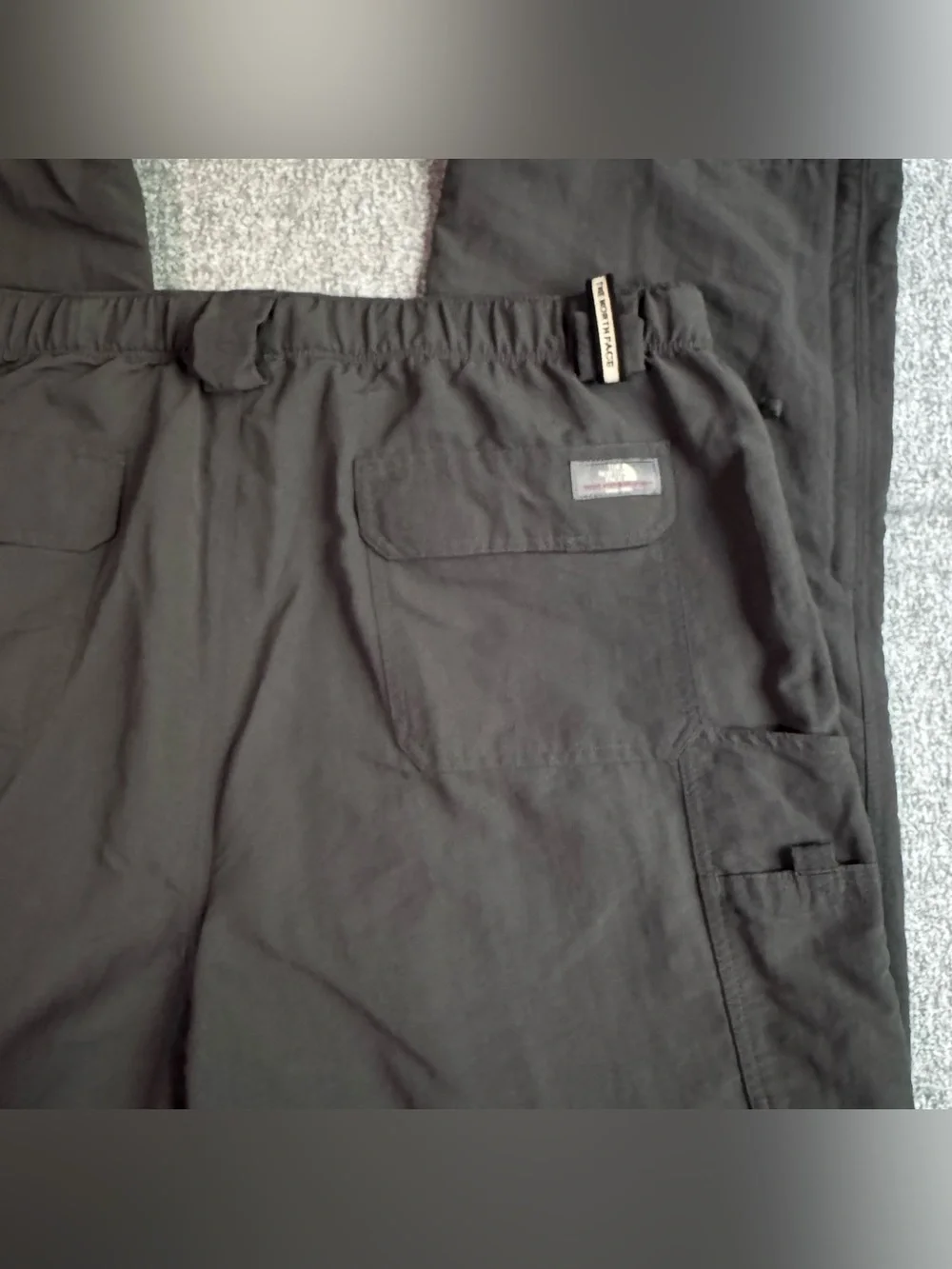 North Face Paramount Peak Convertible Cargo Pants/Shorts Mens XL Dark Grey A146
